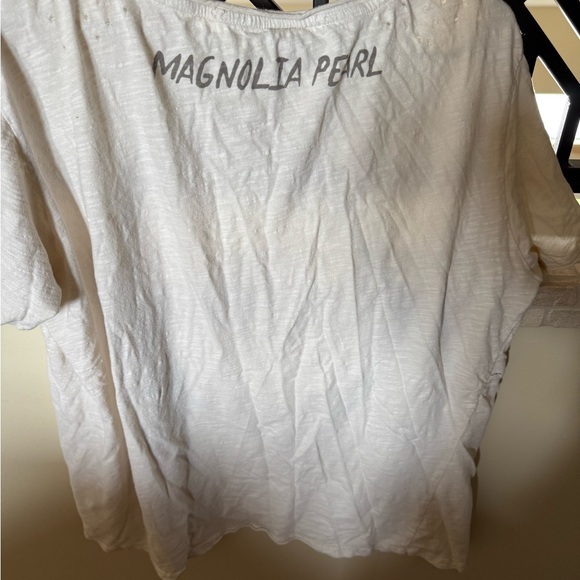 Magnolia Pearl Rays of Glory T-shirt - Picture 3 of 3